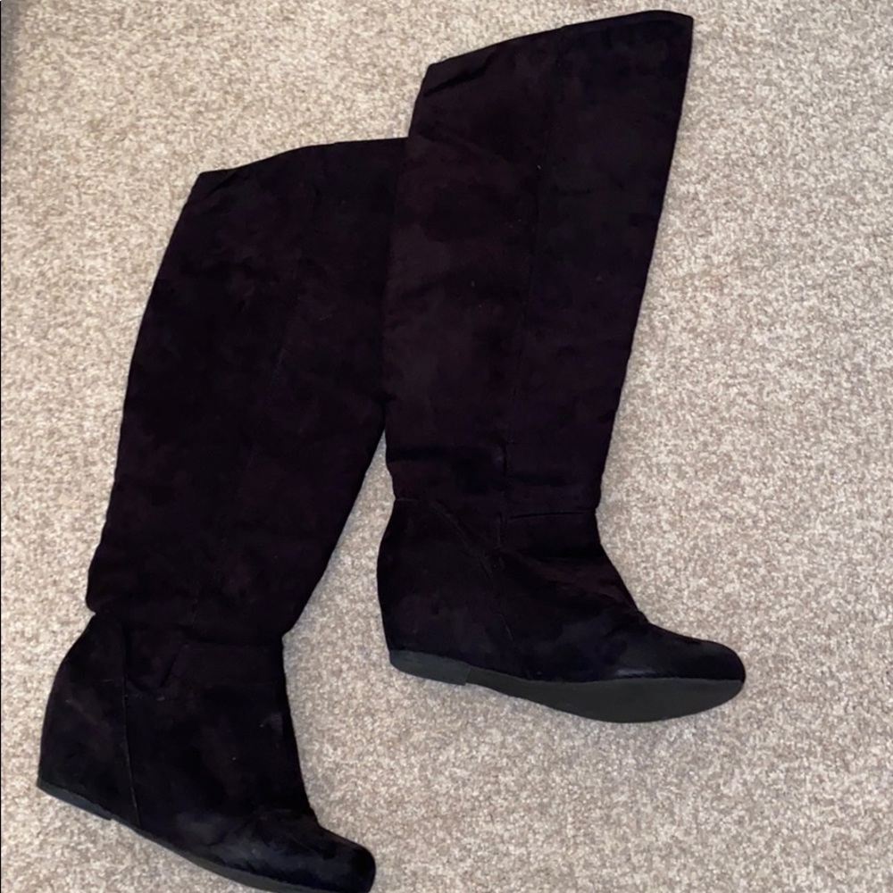Black Wedge Boots